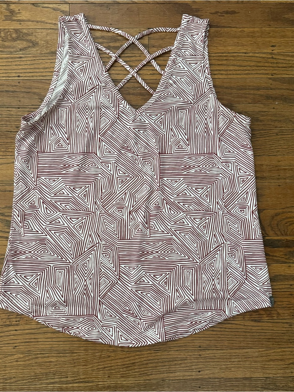 Title Nine Yasumi Tank Top in Nazca Burgandy White Crisscross-Back M EUC